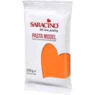 Pasta di zucchero da modellaggio Saracino  arancione.